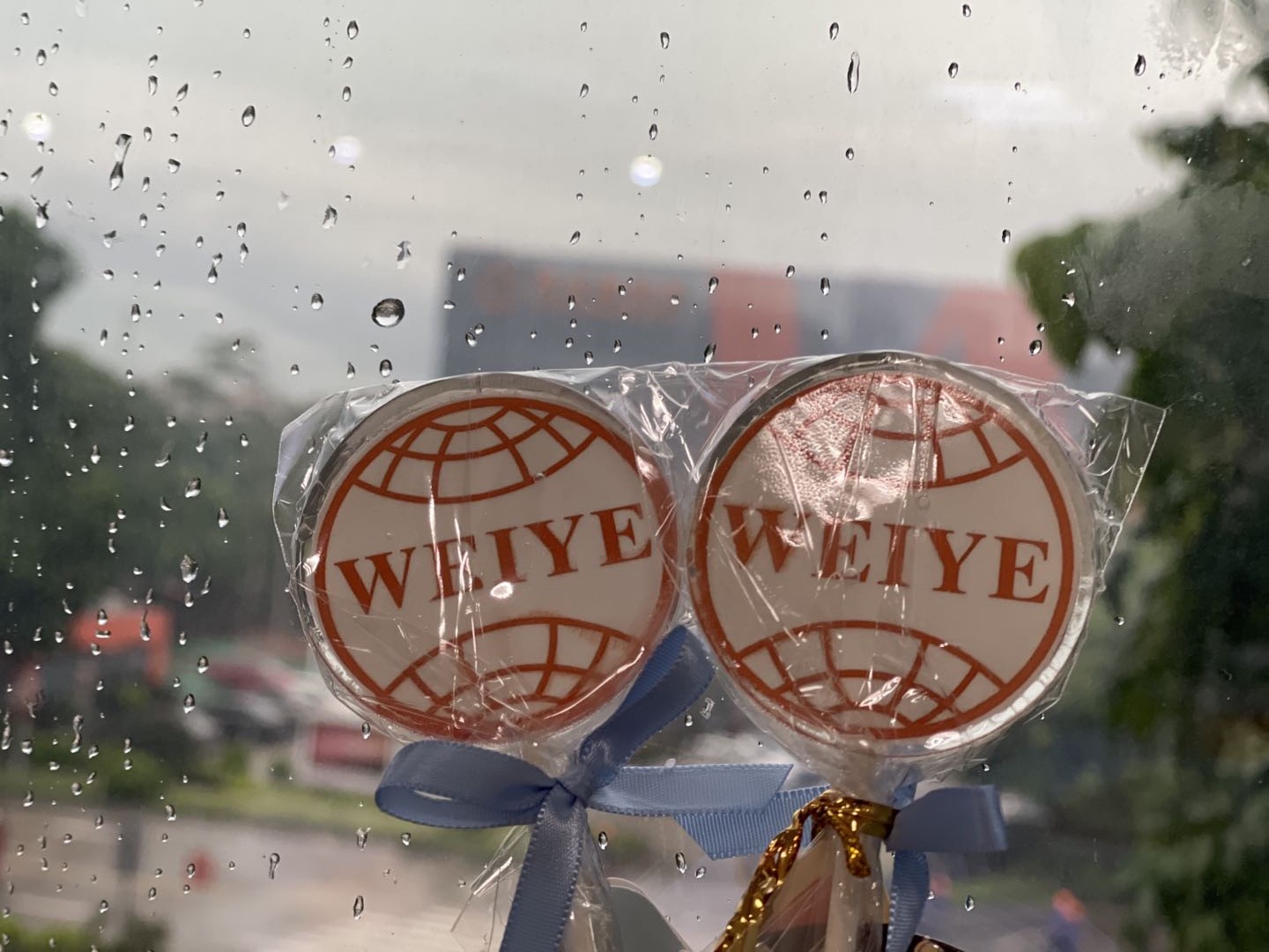 偉業(yè)鋁材高甜預(yù)警 | 六一上班打卡，遇見(jiàn)甜甜彩蛋