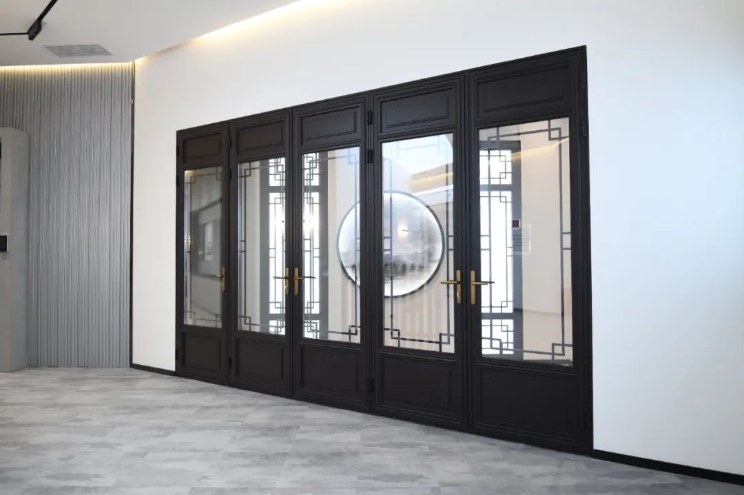 發(fā)現(xiàn)一扇好窗 | 來點(diǎn)花樣，剪一窗風(fēng)景如畫